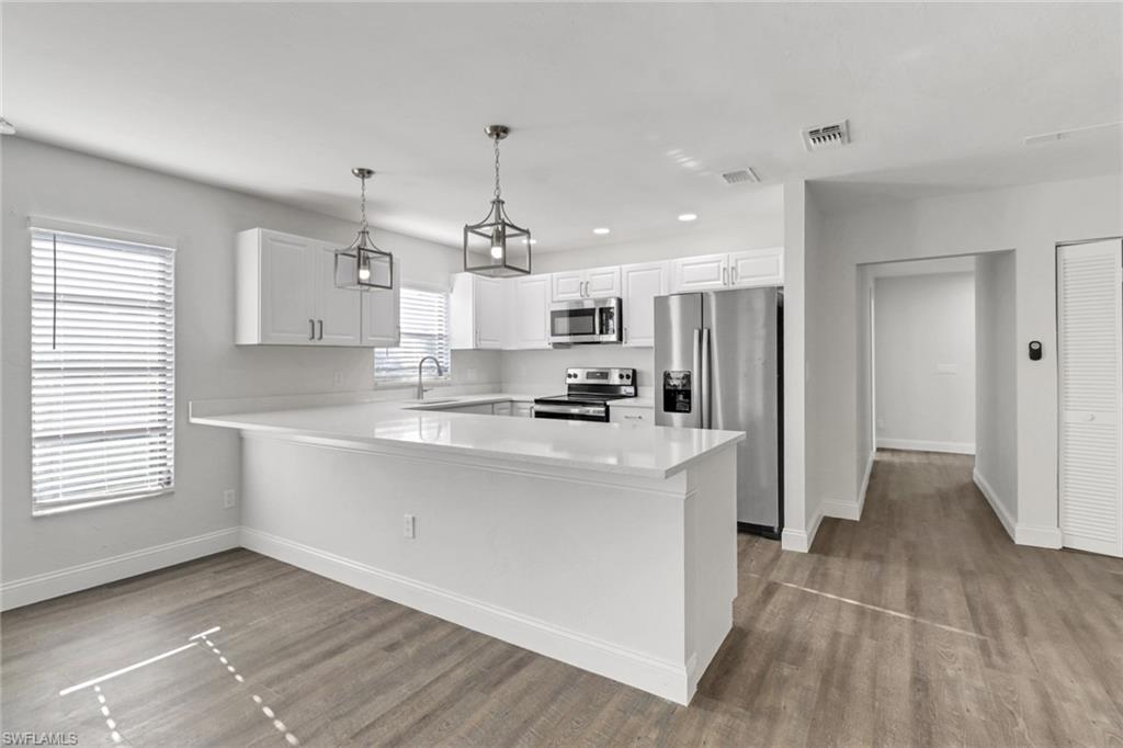 NAPLES PARK - Residential