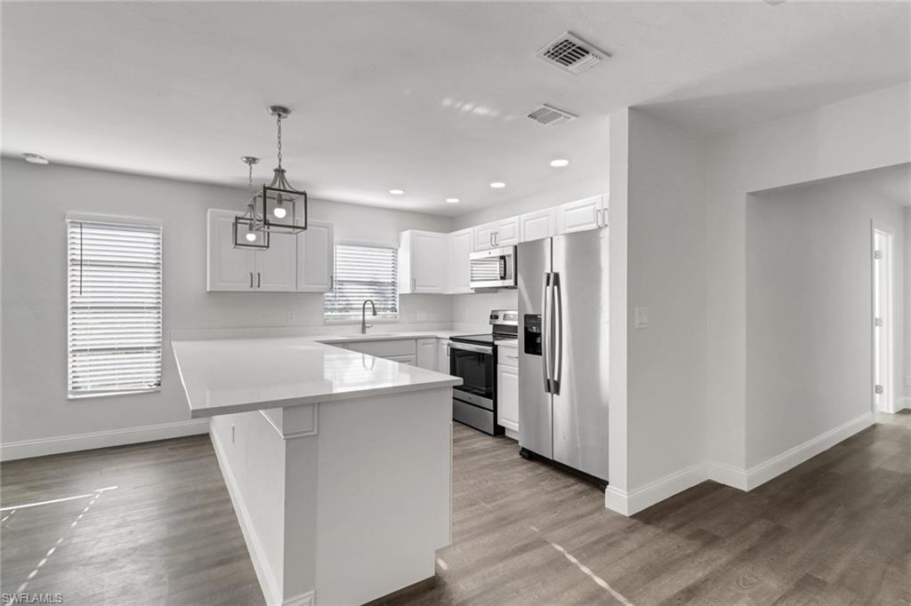 NAPLES PARK - Residential