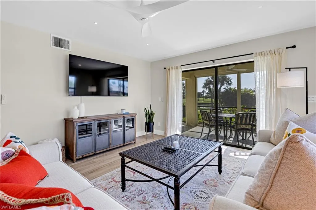 Fort Myers, Florida 33908, United States, 2 Bedrooms Bedrooms, ,2 BathroomsBathrooms,Residential,Active,56923