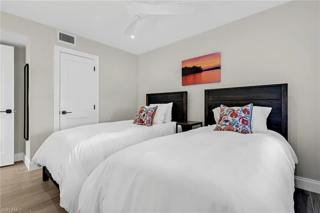 Fort Myers, Florida 33908, United States, 2 Bedrooms Bedrooms, ,2 BathroomsBathrooms,Residential,Active,56923