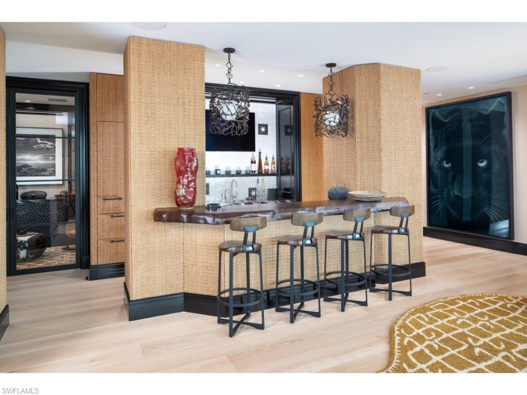 REGENT - Residential