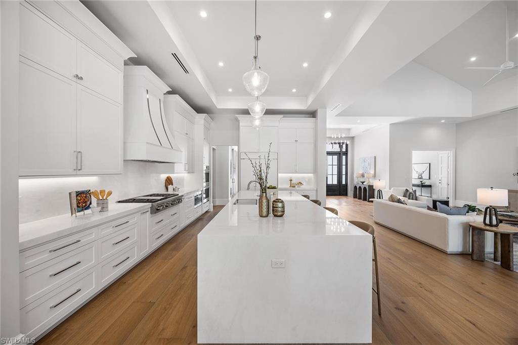 MOORINGS - Residential