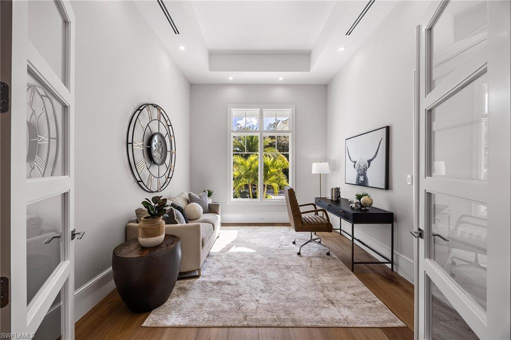 MOORINGS - Residential