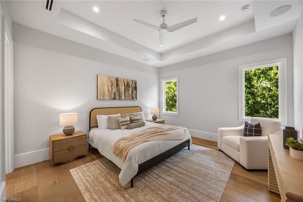 MOORINGS - Residential