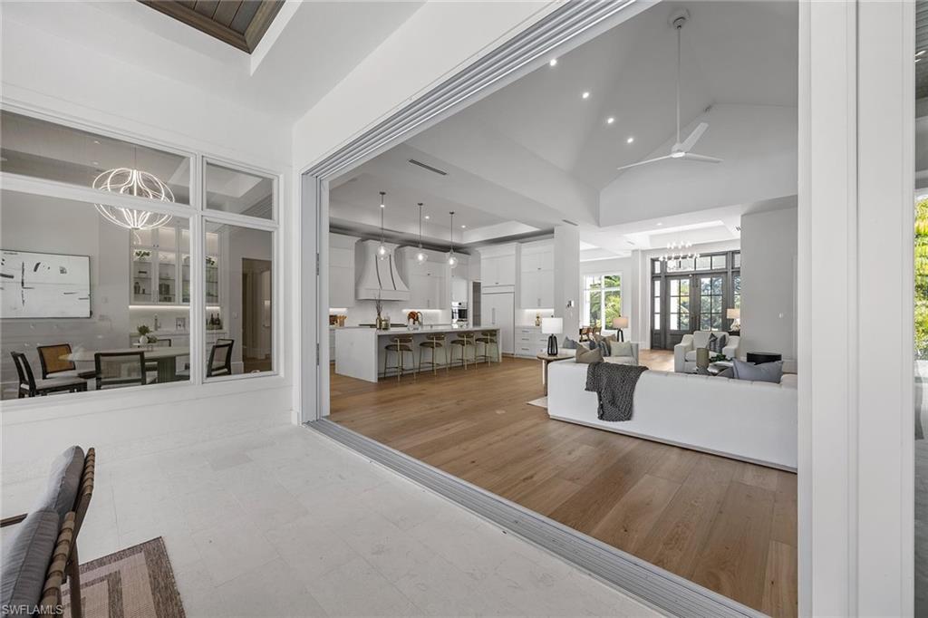 MOORINGS - Residential