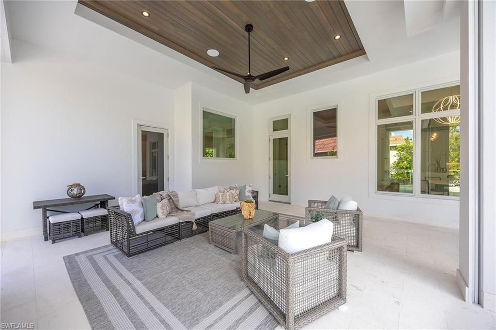 MOORINGS - Residential