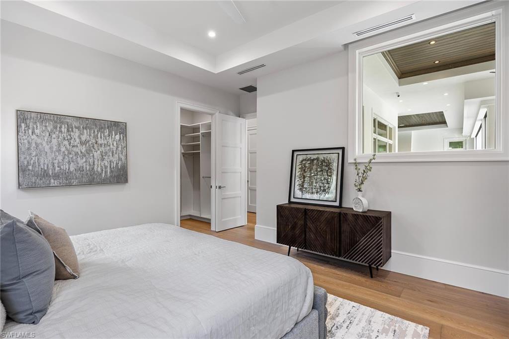 MOORINGS - Residential