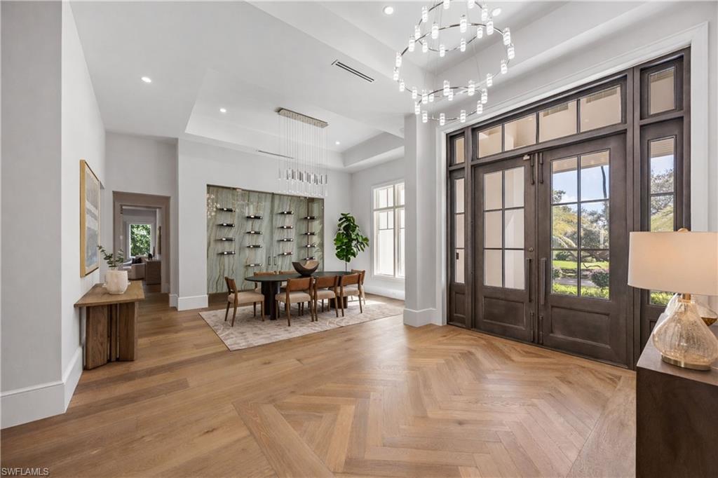 MOORINGS - Residential