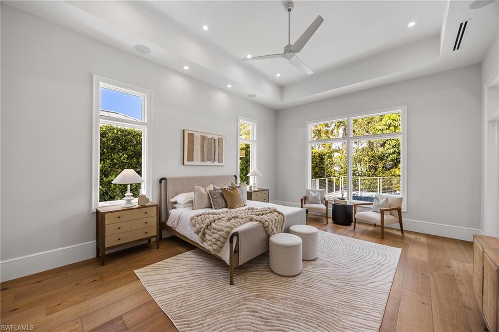 MOORINGS - Residential