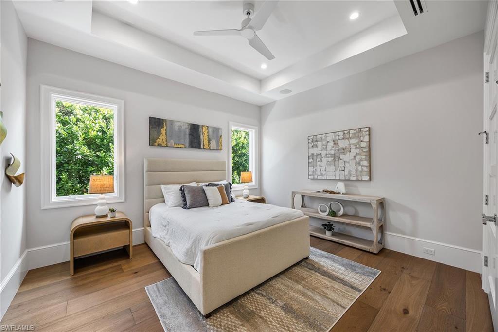 MOORINGS - Residential