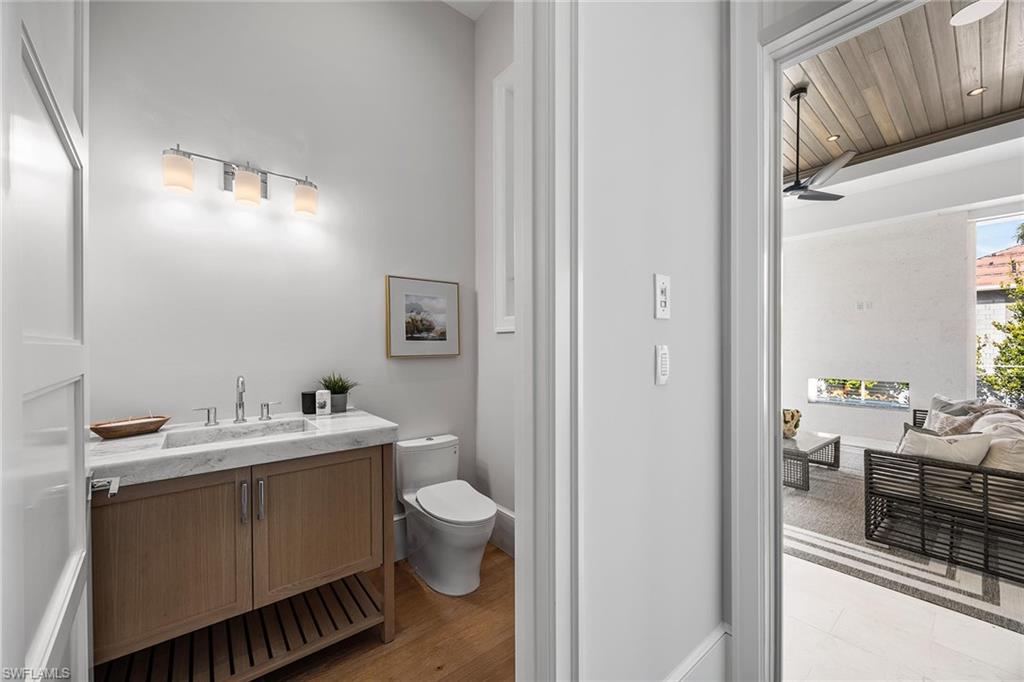 MOORINGS - Residential