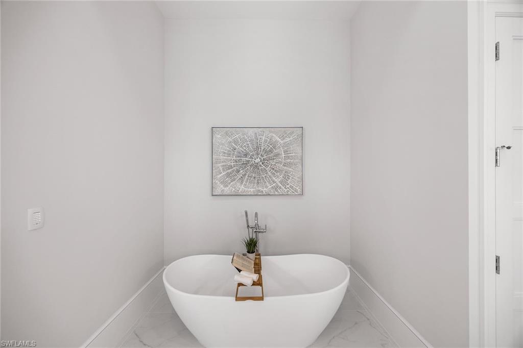 MOORINGS - Residential