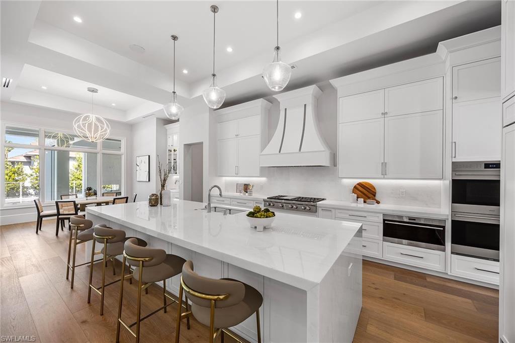 MOORINGS - Residential