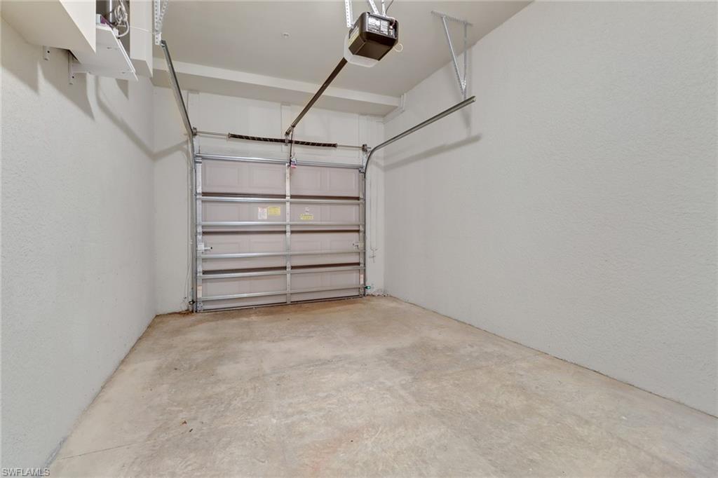 MARBELLA LAKES - Residential