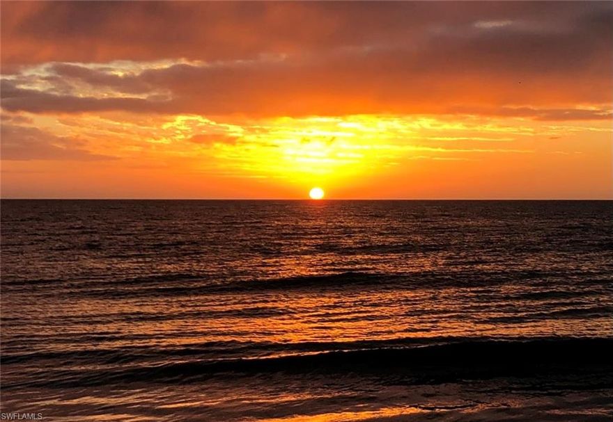 Amazing Gulf Views! Beautifully renovated first floor corner unit in Ambassador Club off Gulf Shore Dr N! Close to 5th AVE. Beach access right across the street. The owners converted the screened in lanai into an atrium area where one can relax and enjoy the beautiful bay views. BONUS: the atrium has slider doors, and screen doors to let fresh air into the home! There is a king bed in the master bedroom, as well as a walk-in closet, and private master bathroom with a beautiful walk-in shower. The guest bedroom has 2 twin beds and the guest bathroom is just across the hall. Emotional support, pets and service animals allowed! This is only available from March 14 until April 15.