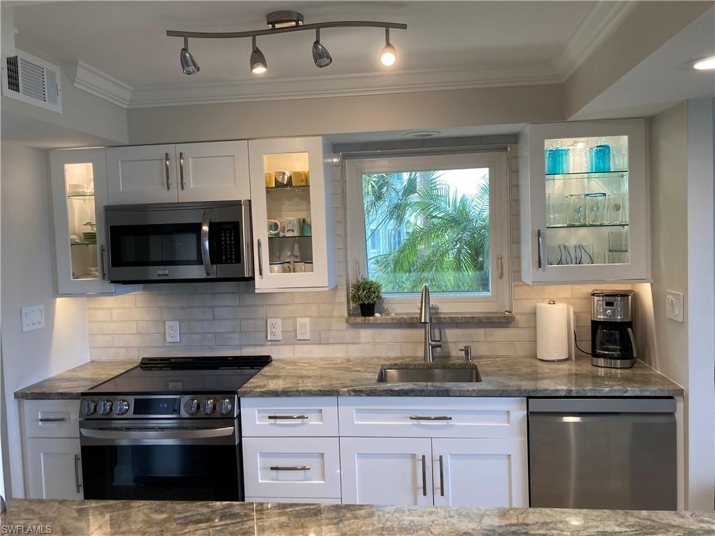 AMBASSADOR CLUB - Residential Lease