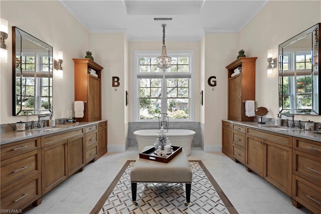 OLDE NAPLES - Residential