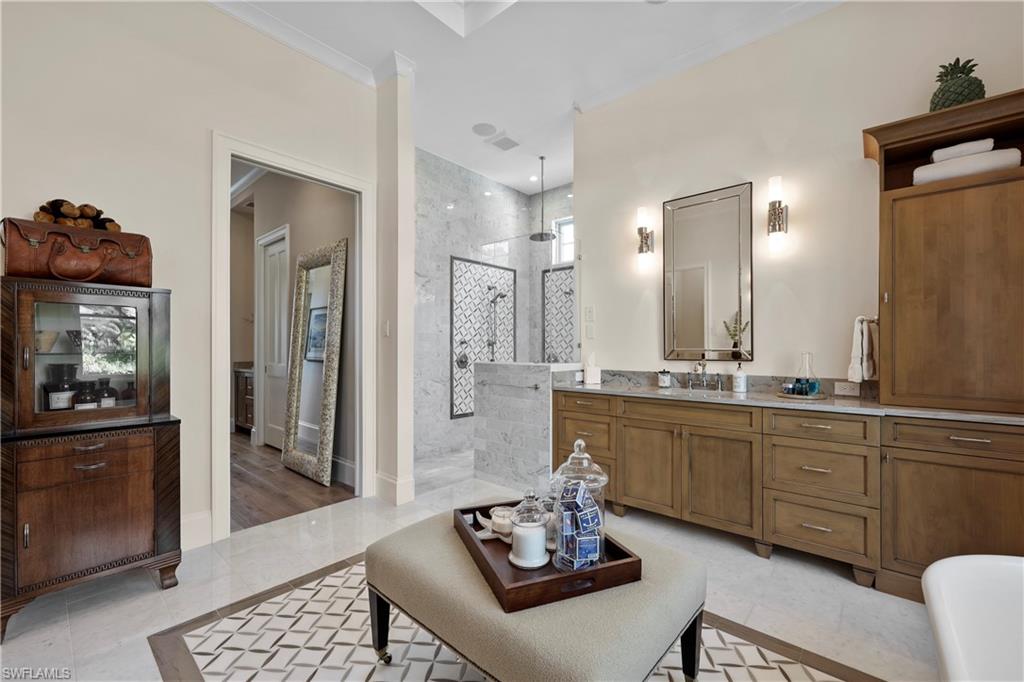 OLDE NAPLES - Residential