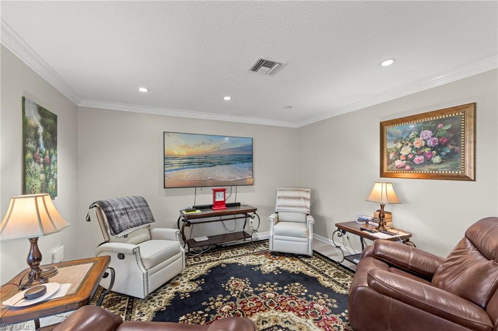 GLADES COUNTRY CLUB - Residential