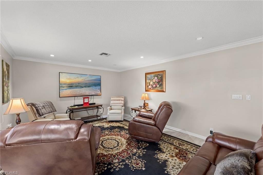 GLADES COUNTRY CLUB - Residential