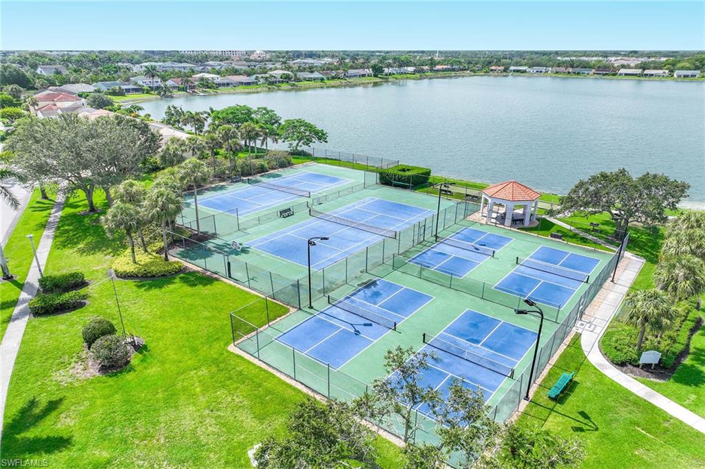 VILLAGES AT EMERALD LAKES - Residential Lease