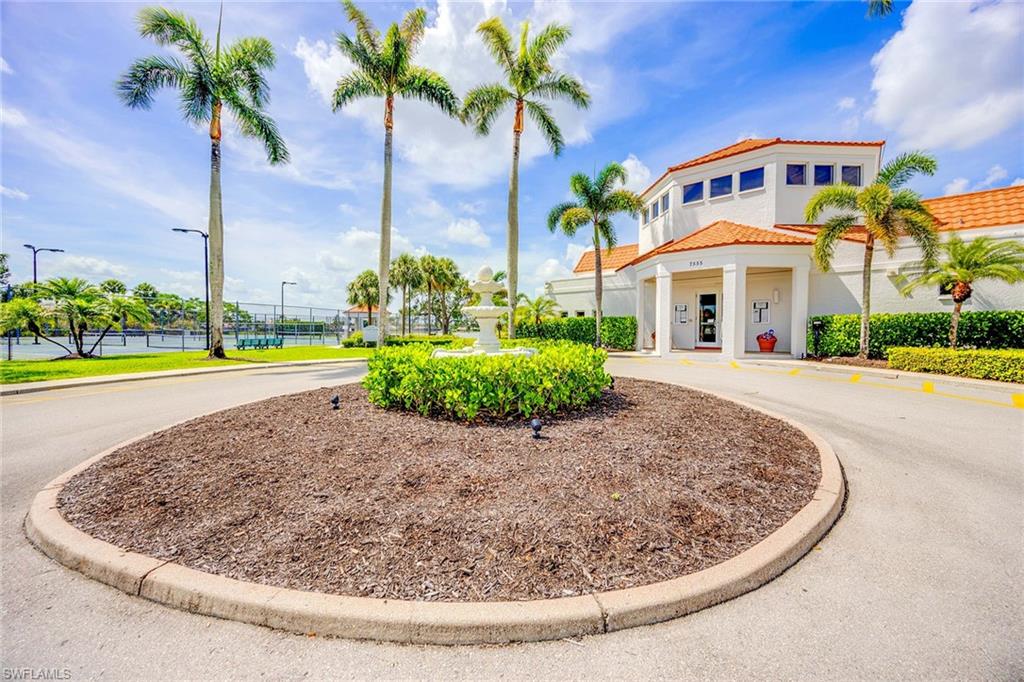 VILLAGES AT EMERALD LAKES - Residential Lease