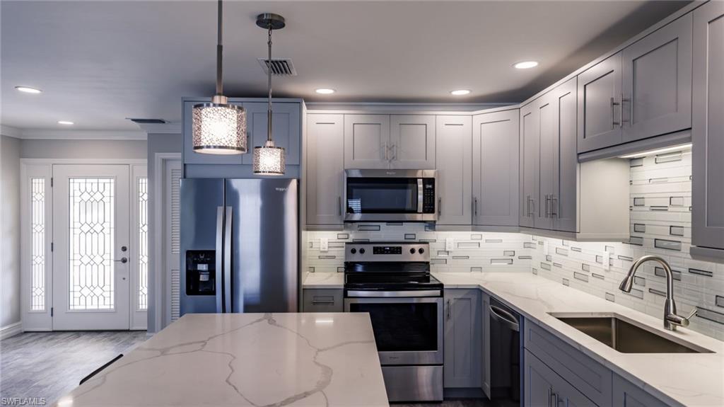 NAPLES TWIN LAKES - Residential