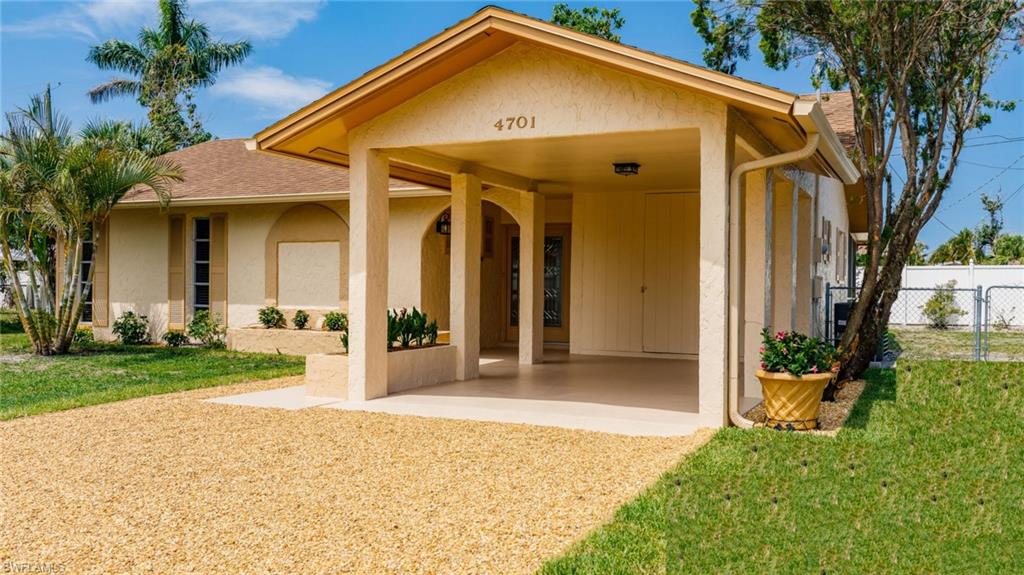 NAPLES TWIN LAKES - Residential