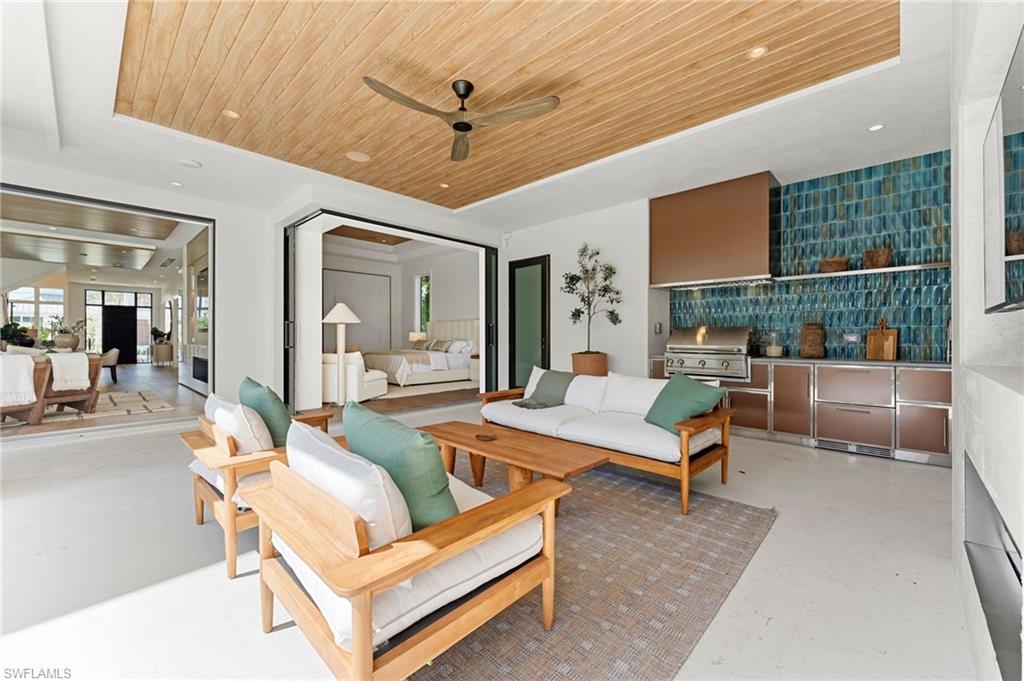 OLDE NAPLES - Residential