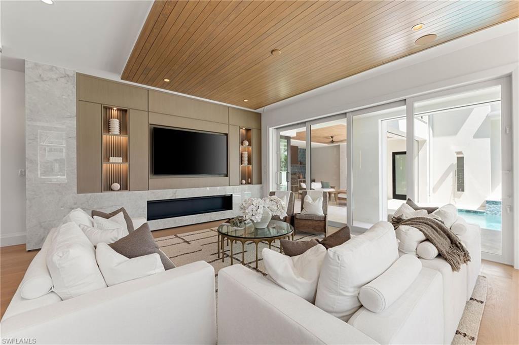 OLDE NAPLES - Residential