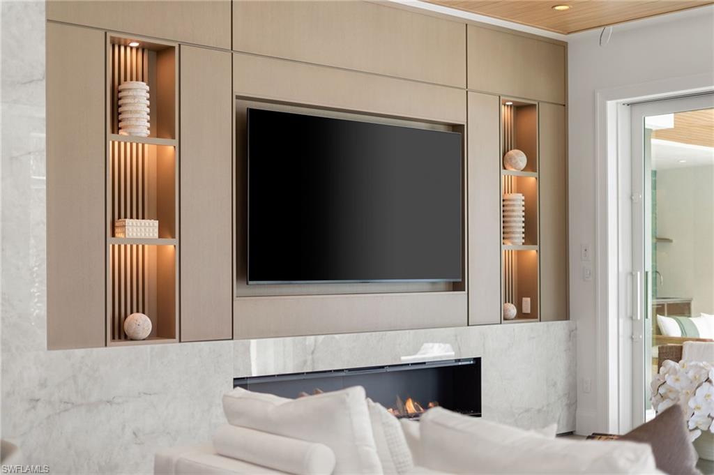 OLDE NAPLES - Residential