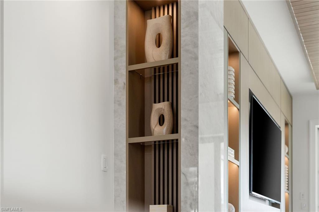 OLDE NAPLES - Residential