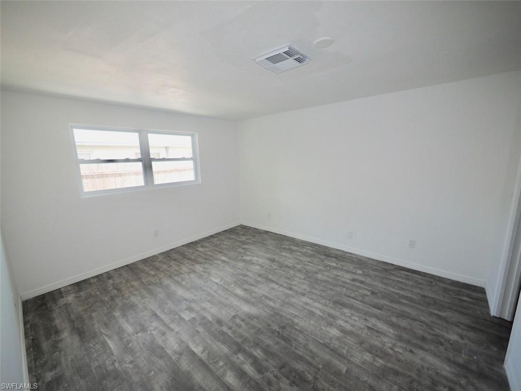 NAPLES PARK - Residential