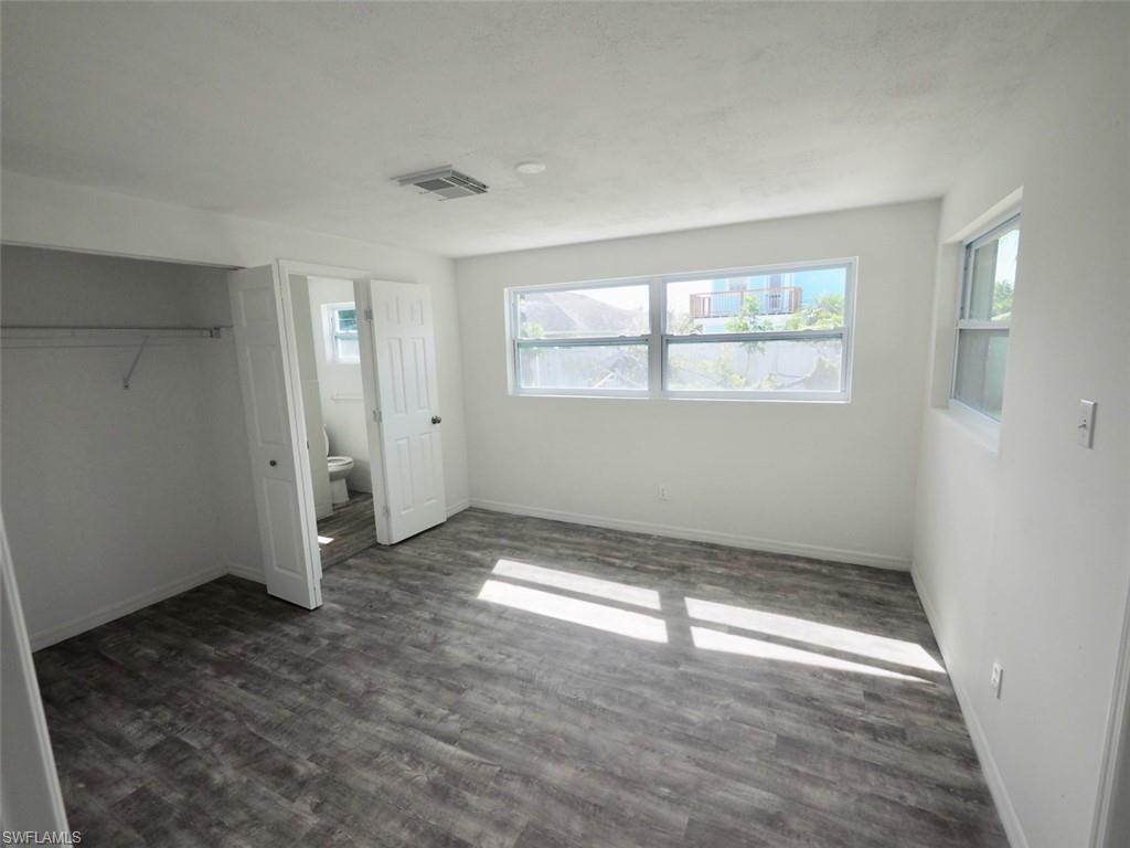 NAPLES PARK - Residential