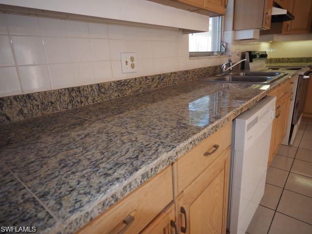 NAPLES PARK - Residential