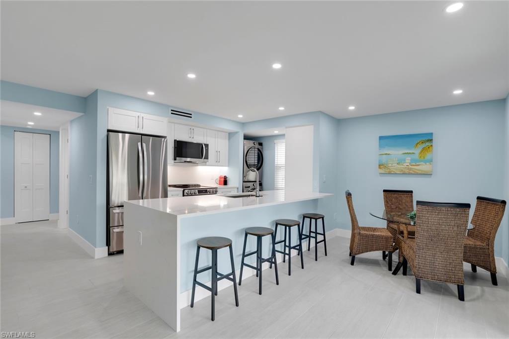 HARBOR LAKES OF NAPLES - Residential Lease