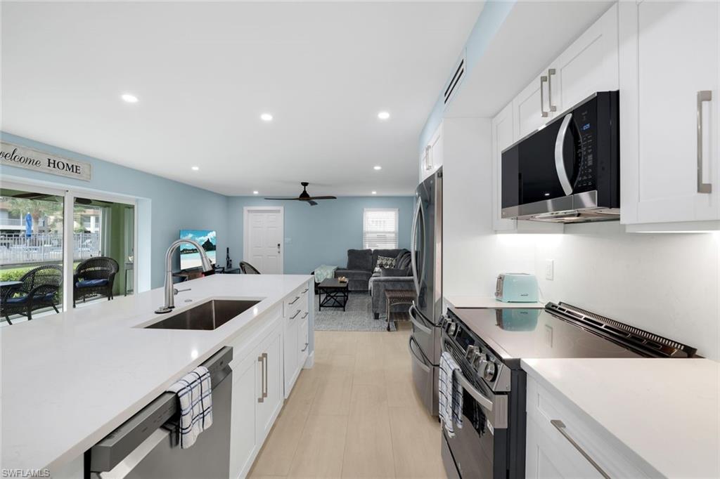 HARBOR LAKES OF NAPLES - Residential Lease