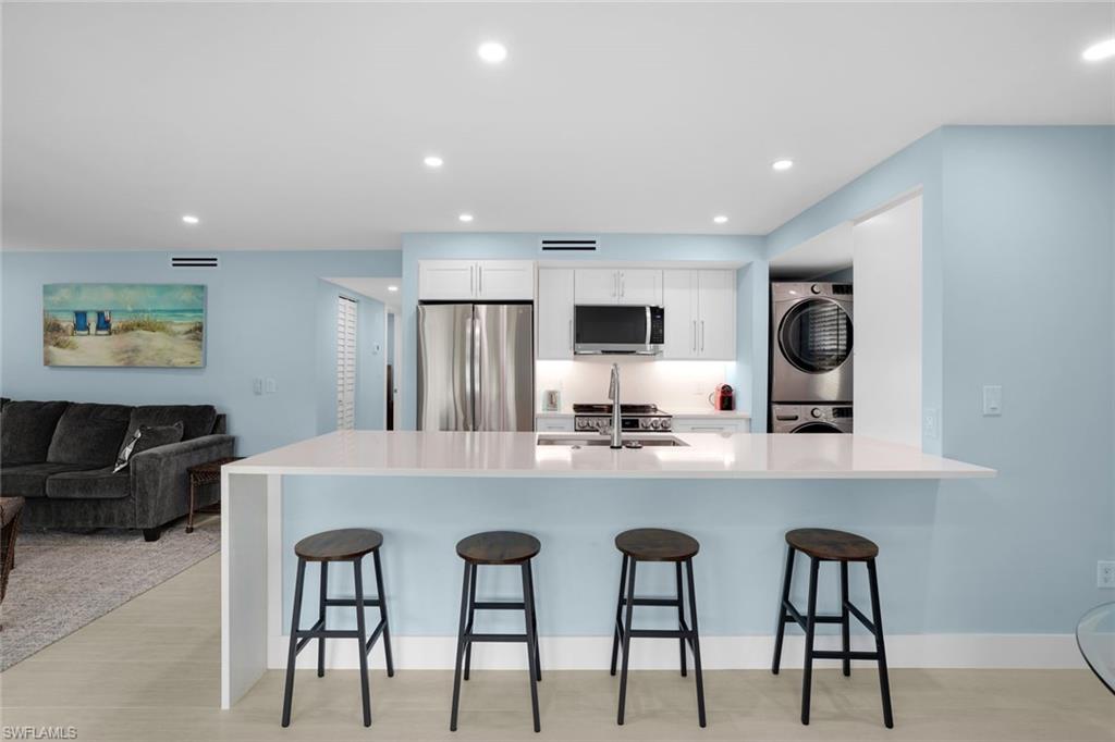 HARBOR LAKES OF NAPLES - Residential Lease