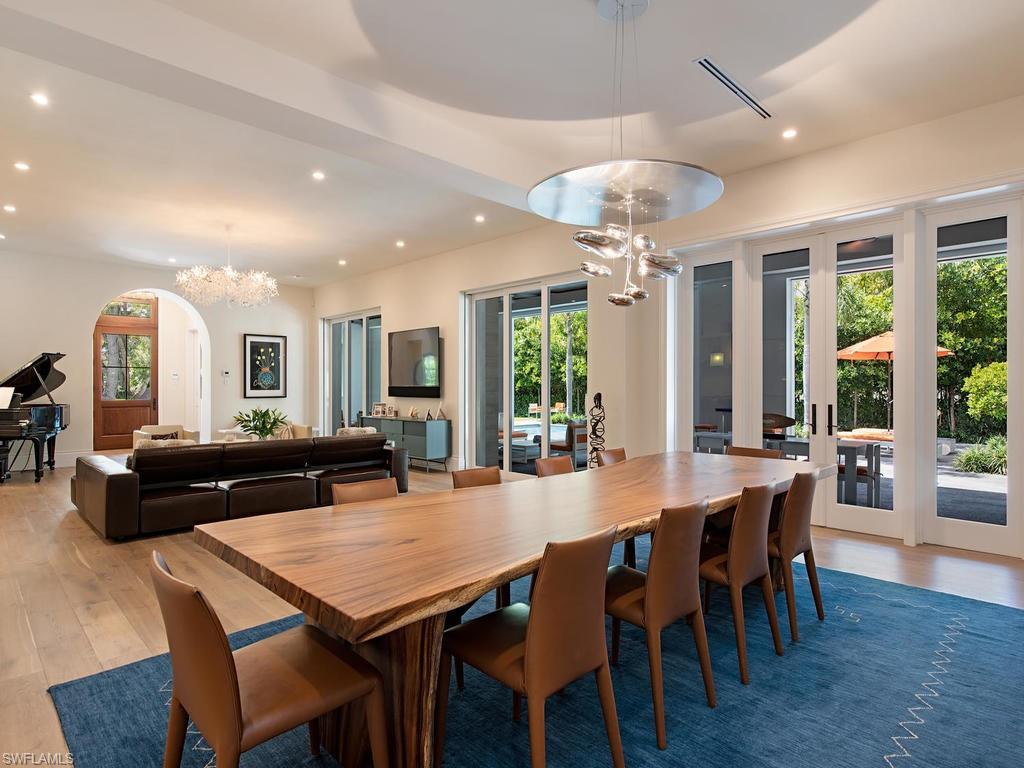 OLDE NAPLES - Residential