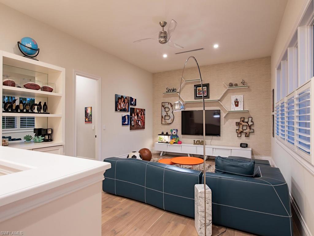 OLDE NAPLES - Residential