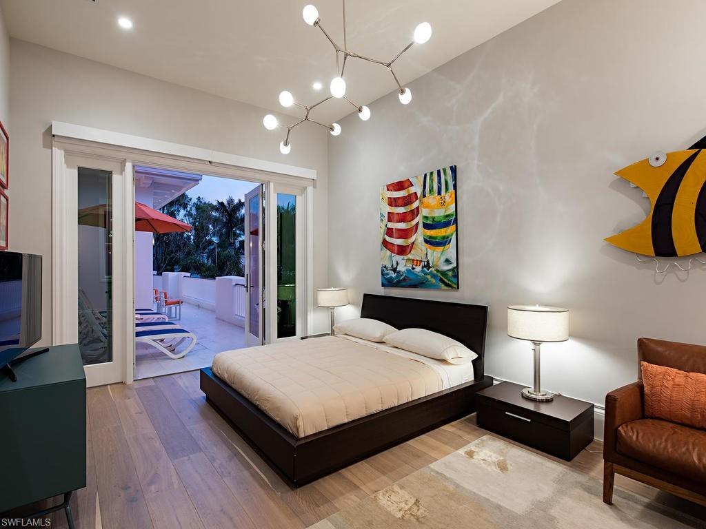 OLDE NAPLES - Residential