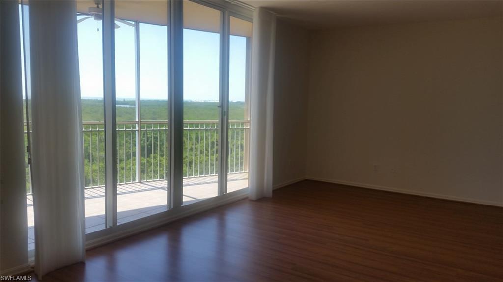 TOWER POINTE AT ARBOR TRACE - Residential