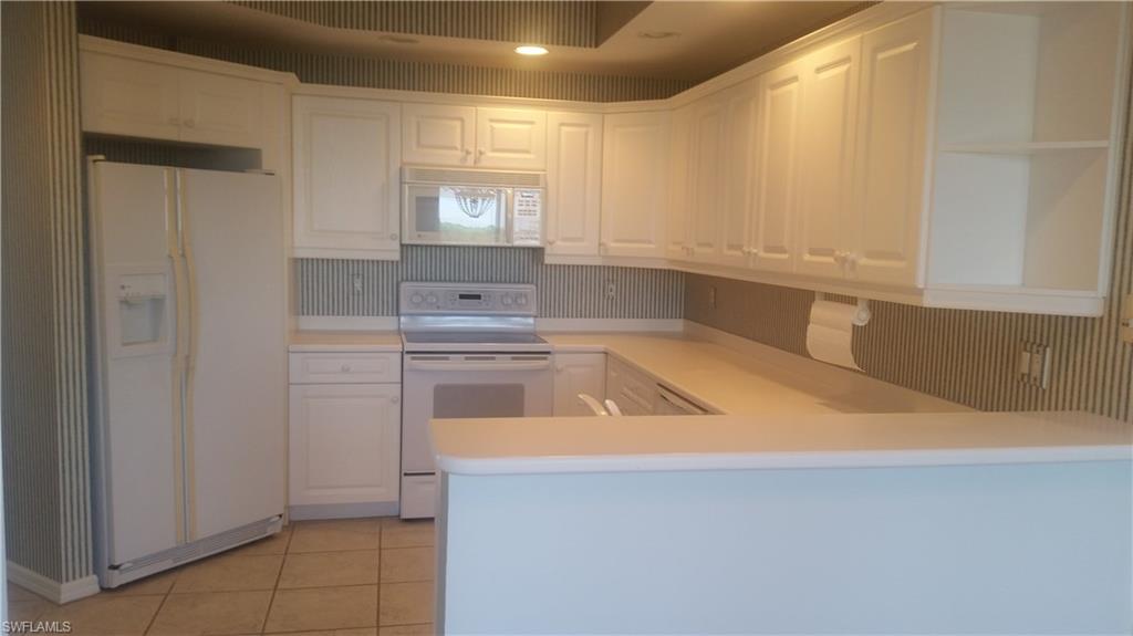 TOWER POINTE AT ARBOR TRACE - Residential