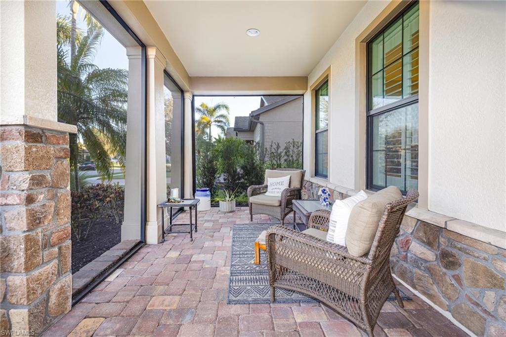 CORKSCREW SHORES - Residential