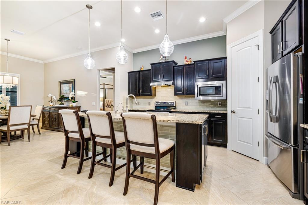 CORKSCREW SHORES - Residential