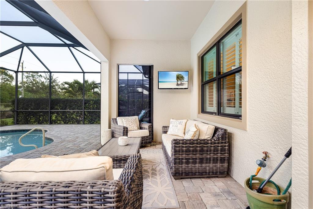 CORKSCREW SHORES - Residential