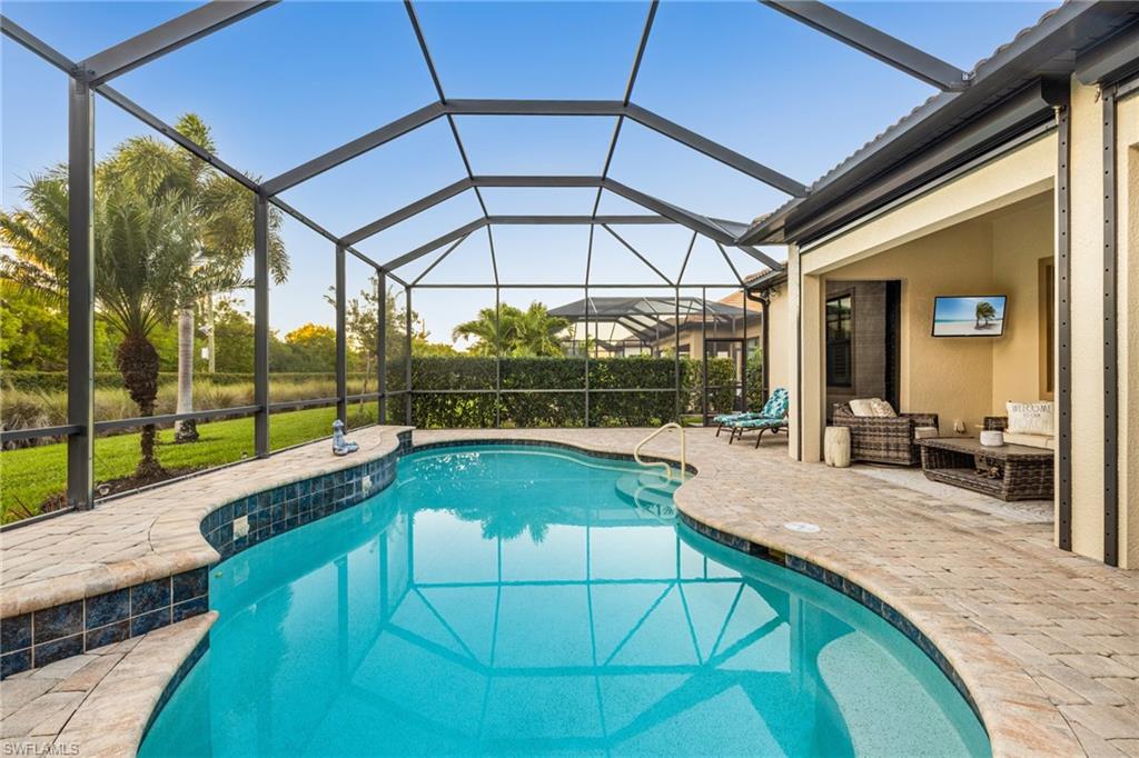 CORKSCREW SHORES - Residential