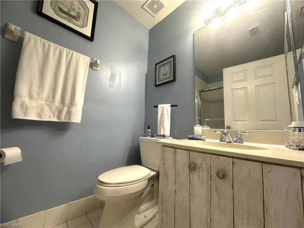 HUNTINGTON LAKES - Residential Lease