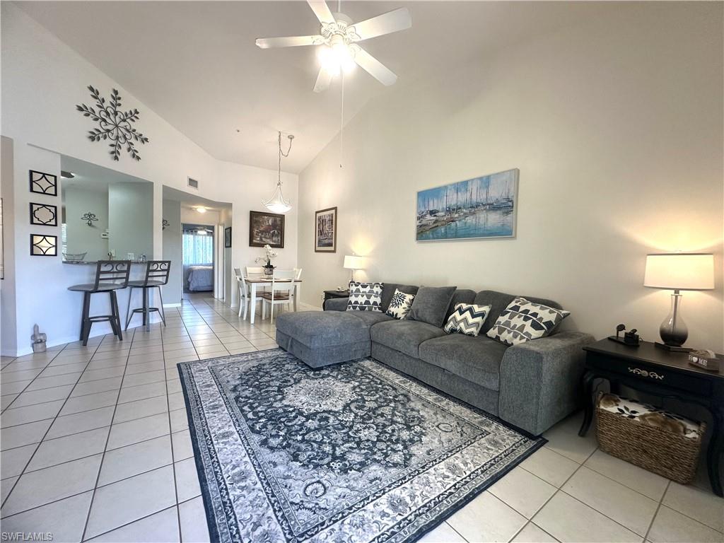 HUNTINGTON LAKES - Residential Lease