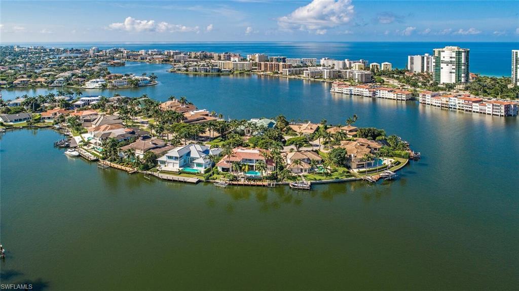 PARK SHORE - Residential